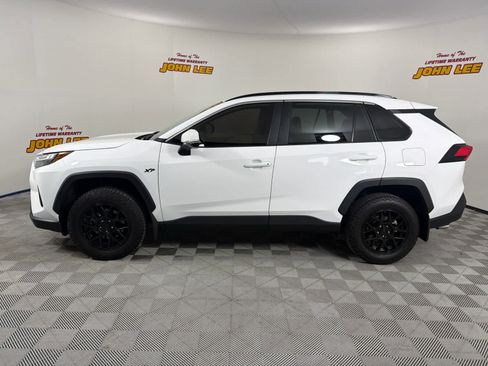 Used 2024 Toyota RAV4 XLE w/ Convenience Package FWD image 2