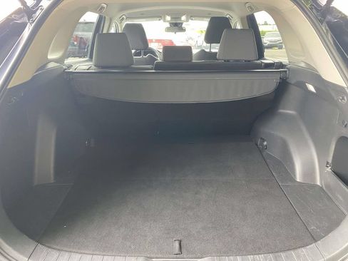Used 2024 Toyota RAV4 XLE FWD image 29