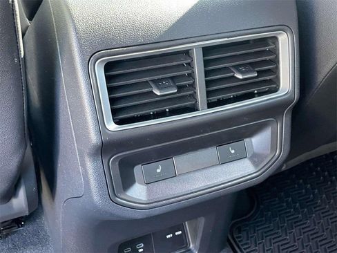 New 2026 Volkswagen Atlas Cross Sport SEL image 17