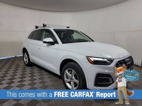 Used 2023 Audi Q5 2.0T Premium w/ Convenience Package AWD/4WD image 2