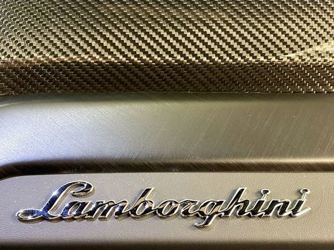 Used 2022 Lamborghini Urus image 30