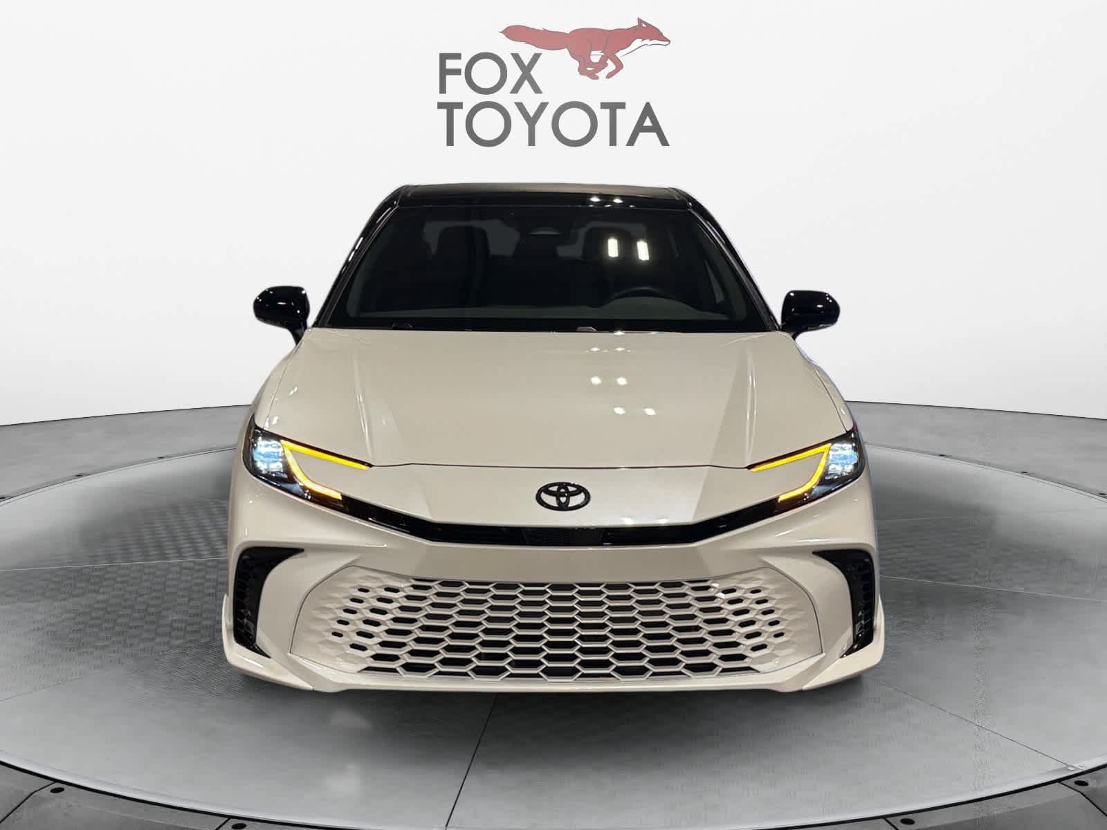 Used 2026 Toyota Camry XSE FWD image 9