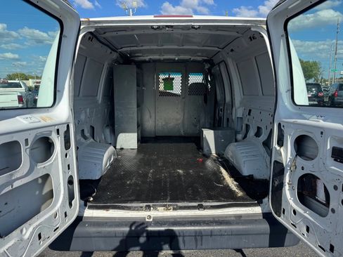Used 2008 Ford E-250 and Econoline 250 image 11