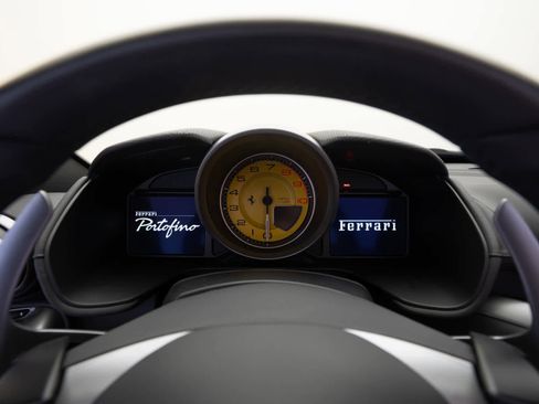Certified 2019 Ferrari Portofino image 11