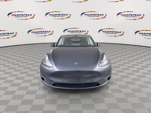 Used 2021 Tesla Model Y Long Range image 3