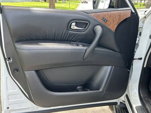 Used 2022 Nissan Armada SL AWD/4WD image 30