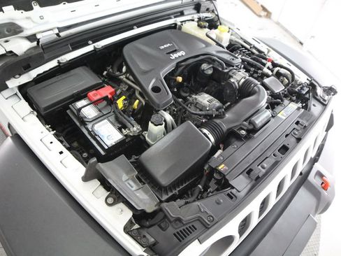 Used 2021 Jeep Gladiator Mojave w/ LED Lighting Group AWD/4WD image 52