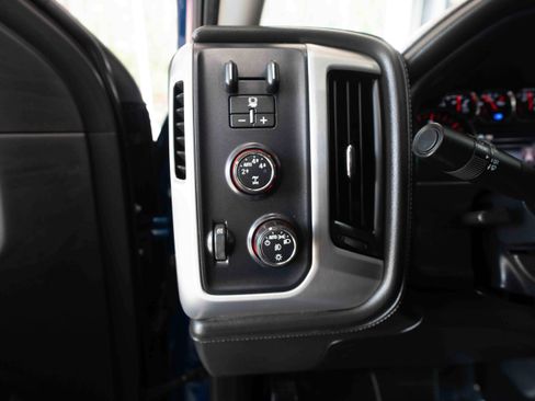 Used 2015 GMC Sierra 1500 SLE w/ SLE Value Package AWD/4WD image 11