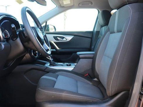 Used 2025 Chevrolet Blazer LT image 11