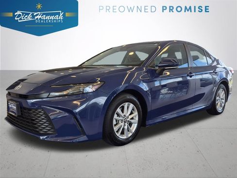 Used 2025 Toyota Camry LE FWD image 1