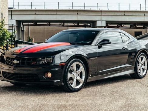 Used 2010 Chevrolet Camaro SS w/ LPO, Ground Effects Package RWD image 53