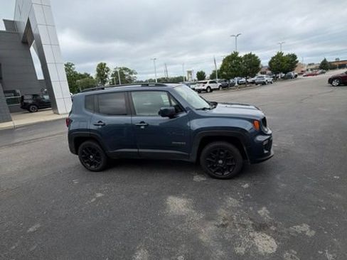 Used 2020 Jeep Renegade Latitude w/ Cold Weather Group AWD/4WD image 1