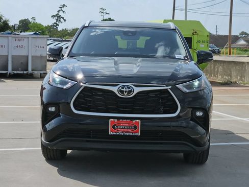 Certified 2026 Toyota Highlander XLE AWD/4WD image 9