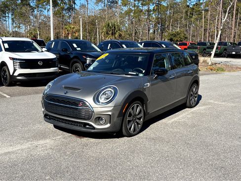 Used 2020 MINI Cooper Clubman S image 3