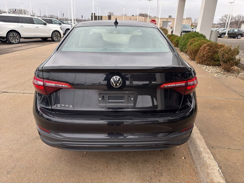 Used 2024 Volkswagen Jetta S image 6