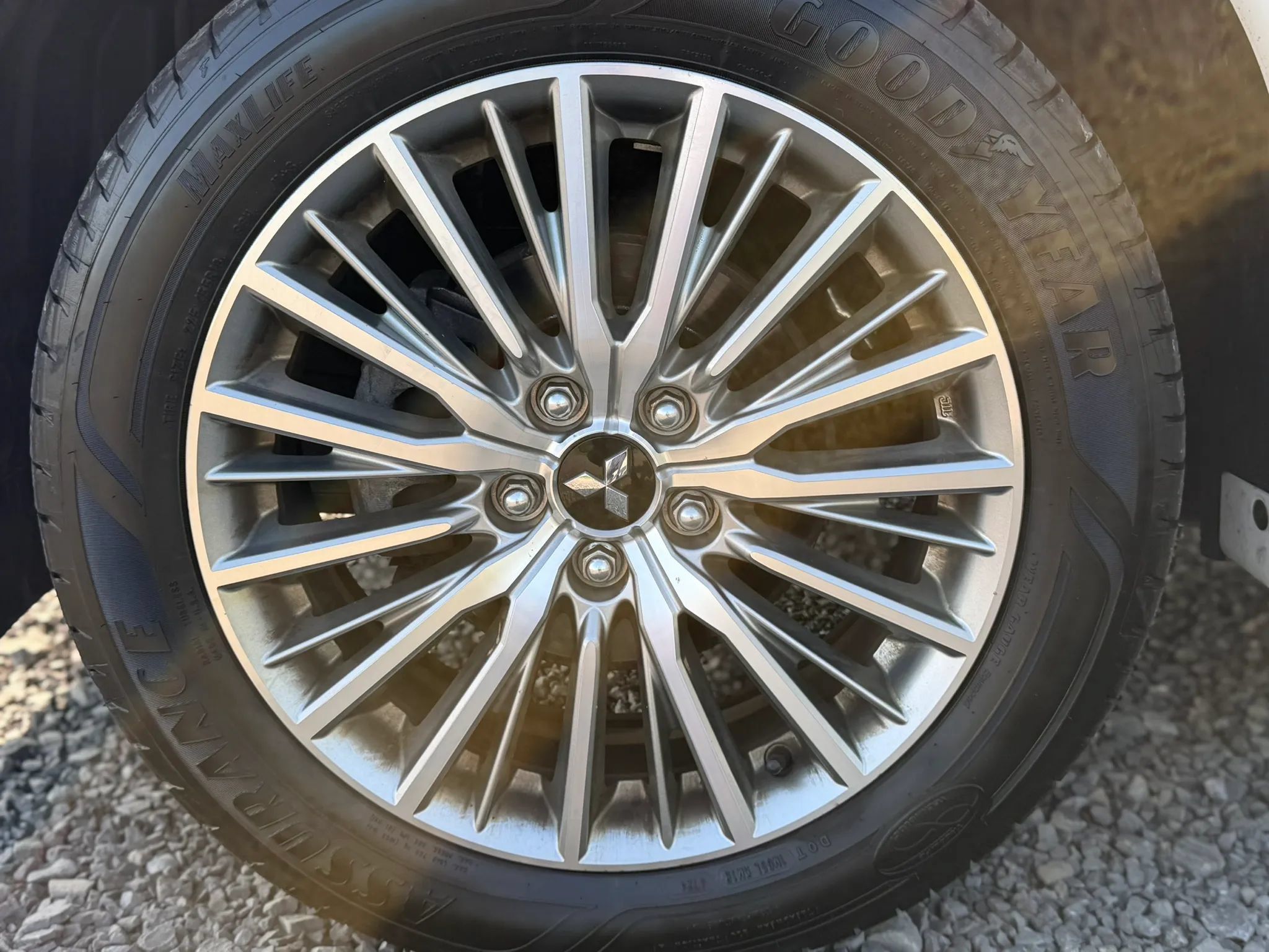 Used 2022 Mitsubishi Outlander GT AWD/4WD image 17