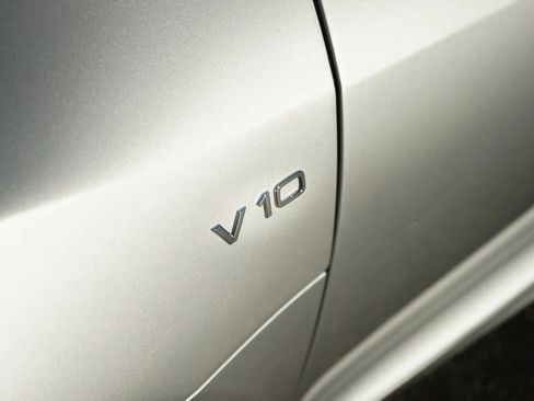 Used 2011 Audi R8 V10 image 19