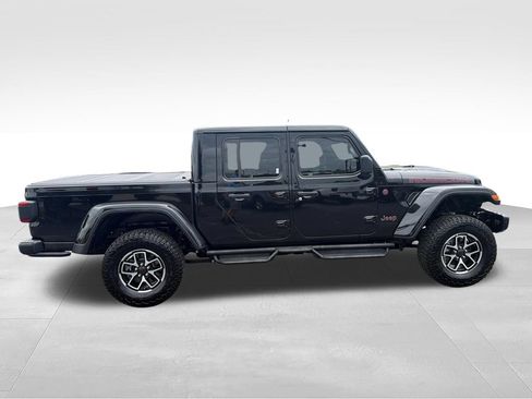 Used 2024 Jeep Gladiator Rubicon AWD/4WD image 6