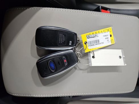 Used 2024 Subaru Forester Limited image 31