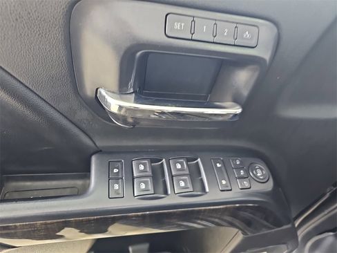 Used 2015 GMC Sierra 2500 Denali image 34