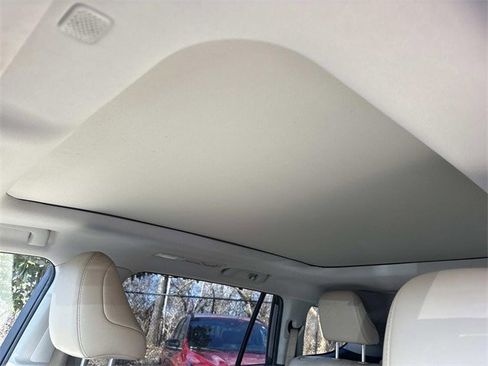 Used 2020 Toyota Highlander Platinum image 31