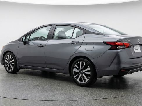 Used 2025 Nissan Versa SV image 6