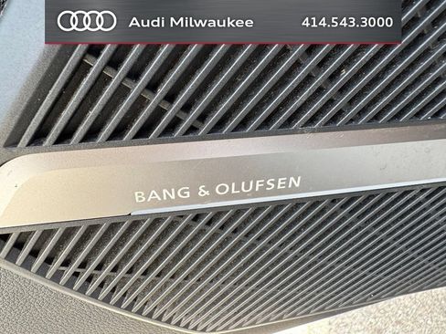 Used 2020 Audi Q5 2.0T Premium Plus w/ Premium Plus Package AWD/4WD image 8