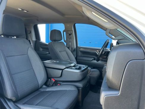 Used 2023 Chevrolet Silverado 1500 LT Trail Boss image 31