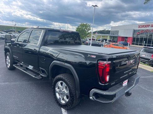 Used 2022 GMC Sierra 2500 SLE w/ SLE Value Package; AWD/4WD image 5