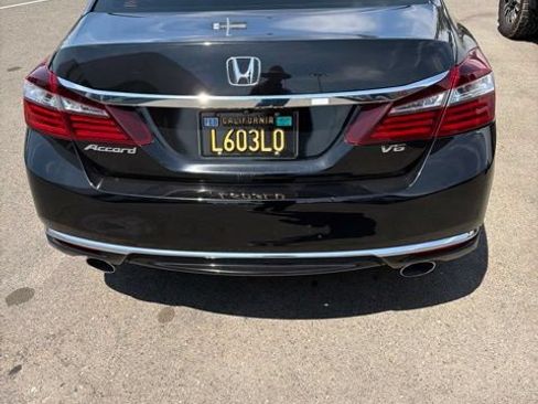 Used 2016 Honda Accord EX-L image 12