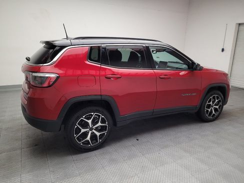Used 2025 Jeep Compass Limited AWD/4WD image 10