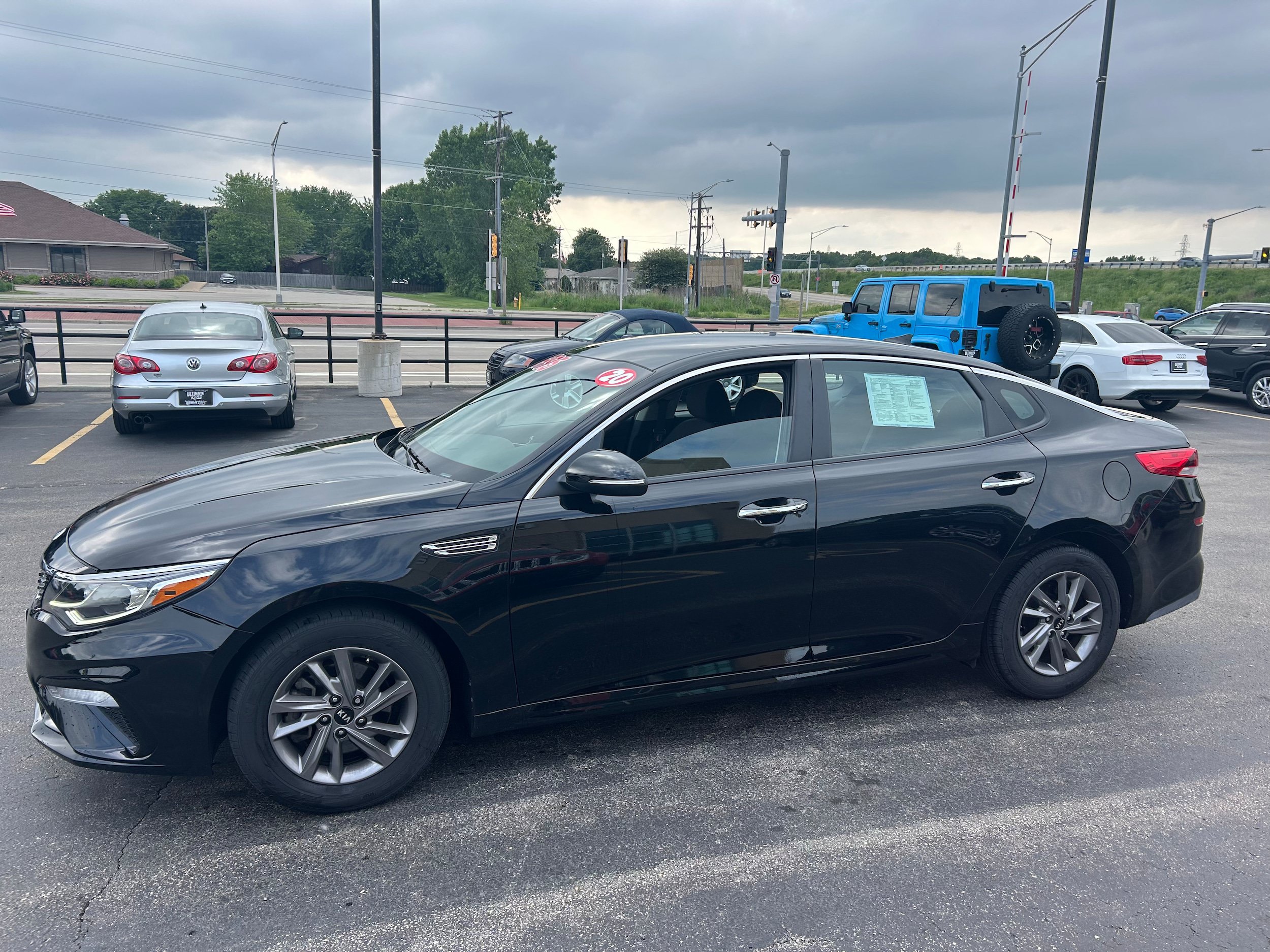 Used 2020 Kia Optima LX FWD image 2