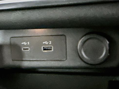 Used 2022 Nissan Rogue SV FWD image 42