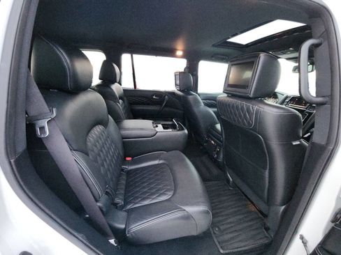 Used 2021 INFINITI QX80 Premium Select image 45