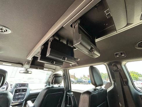 Used 2020 Dodge Grand Caravan GT image 30