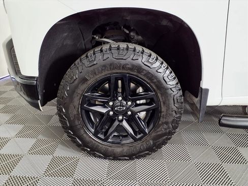 Used 2019 Chevrolet Silverado 1500 LT Trail Boss image 7