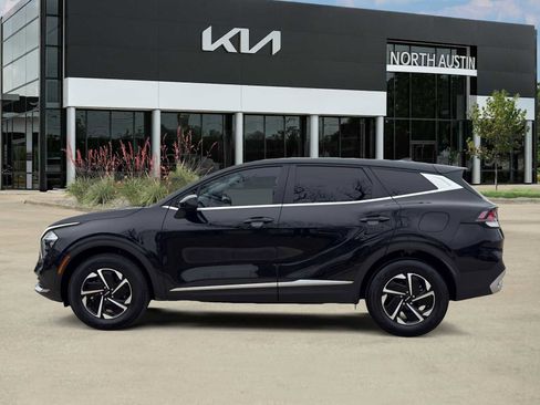 Certified 2023 Kia Sportage LX image 9