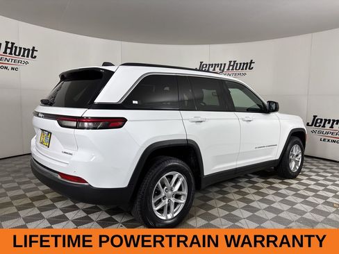 Used 2024 Jeep Grand Cherokee Laredo X image 5