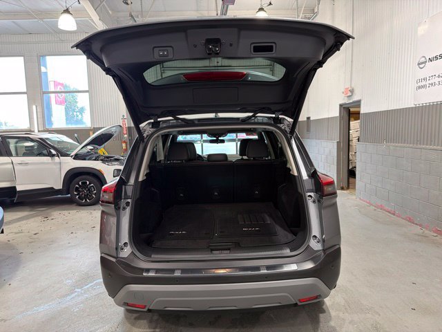 Certified 2023 Nissan Rogue SV w/ SV Premium B Package AWD/4WD image 10