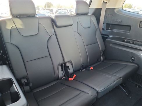 New 2025 Kia Telluride S image 19