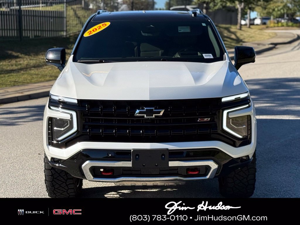 Used 2025 Chevrolet Suburban Z71 w/ Z71 Off-Road Package AWD/4WD image 11