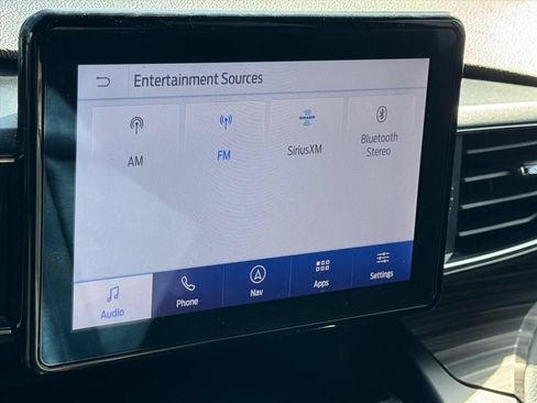 Used 2020 Ford Explorer Limited AWD/4WD image 22