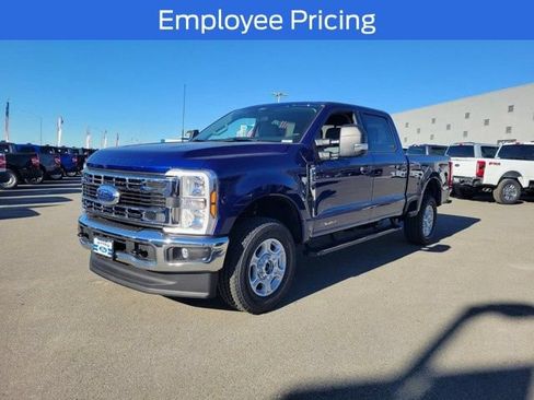 New 2026 Ford F250 XLT w/ FX4 Off-Road Package AWD/4WD image 2