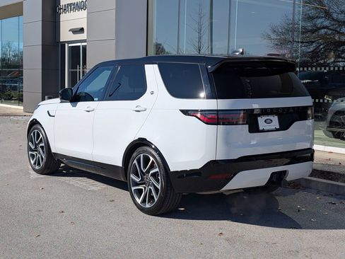 Certified 2024 Land Rover Discovery Dynamic SE image 4
