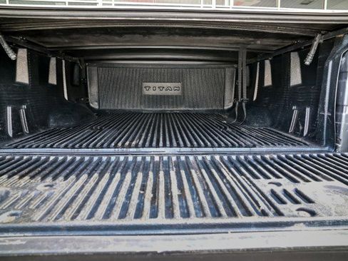 Used 2019 Nissan Titan SV w/ SV Convenience Package image 27