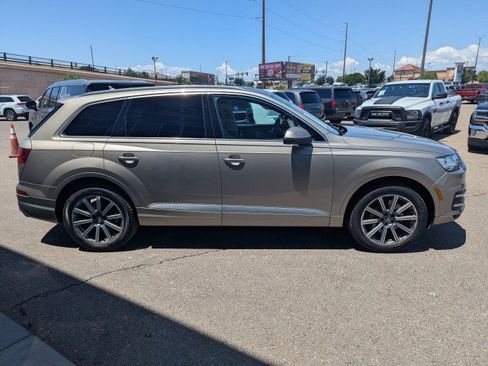 Used 2017 Audi Q7 3.0T Prestige AWD/4WD image 6