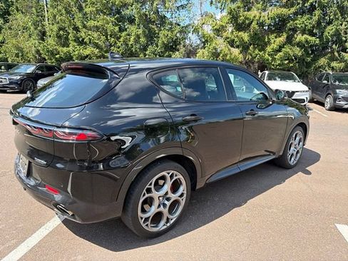 Used 2024 Alfa Romeo Tonale Veloce AWD/4WD image 9