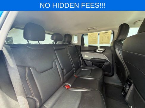 Used 2022 Jeep Compass Latitude AWD/4WD image 32