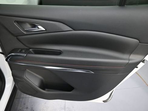 Used 2024 Chevrolet Traverse Z71 image 34