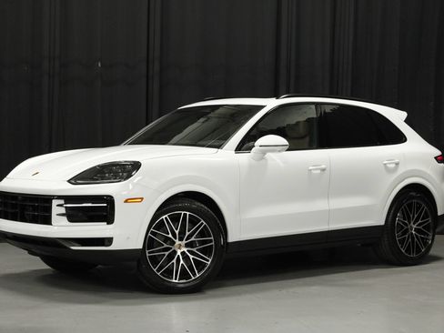 New 2026 Porsche Cayenne AWD/4WD image 1